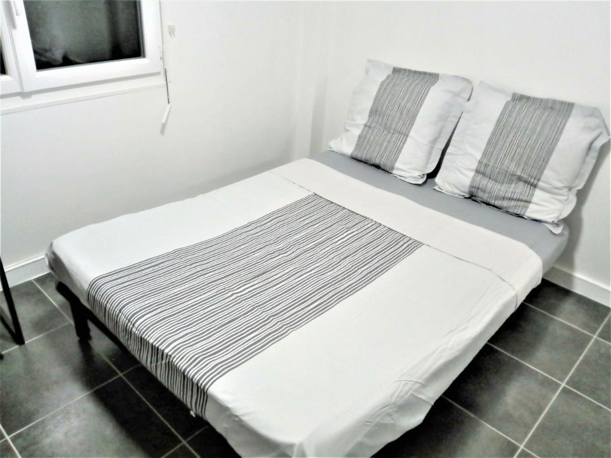 Studio A 300 Metres De La Gare Et 25 Minutes De Paris En Train Melun Ngoại thất bức ảnh