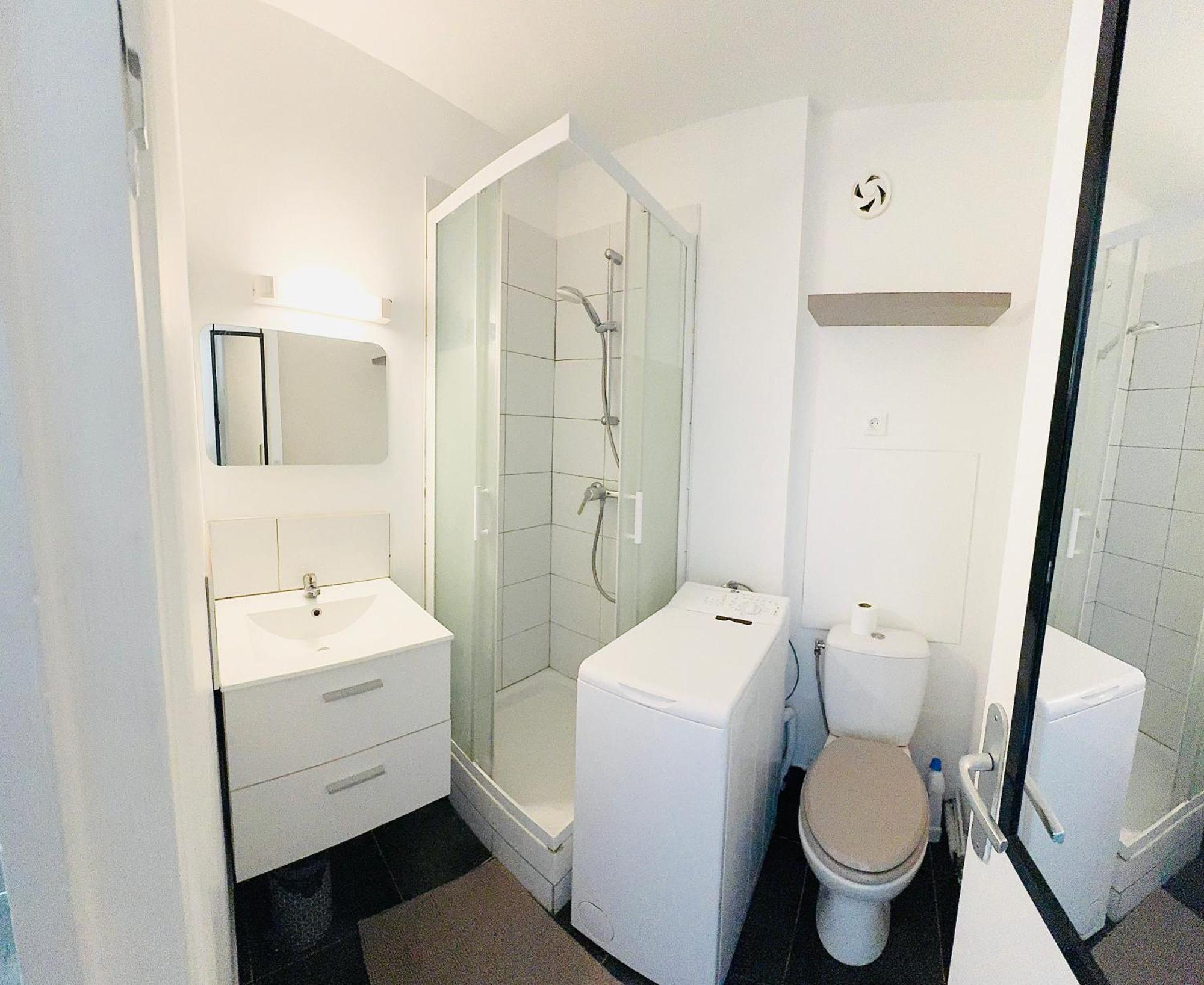 Studio A 300 Metres De La Gare Et 25 Minutes De Paris En Train Melun Ngoại thất bức ảnh