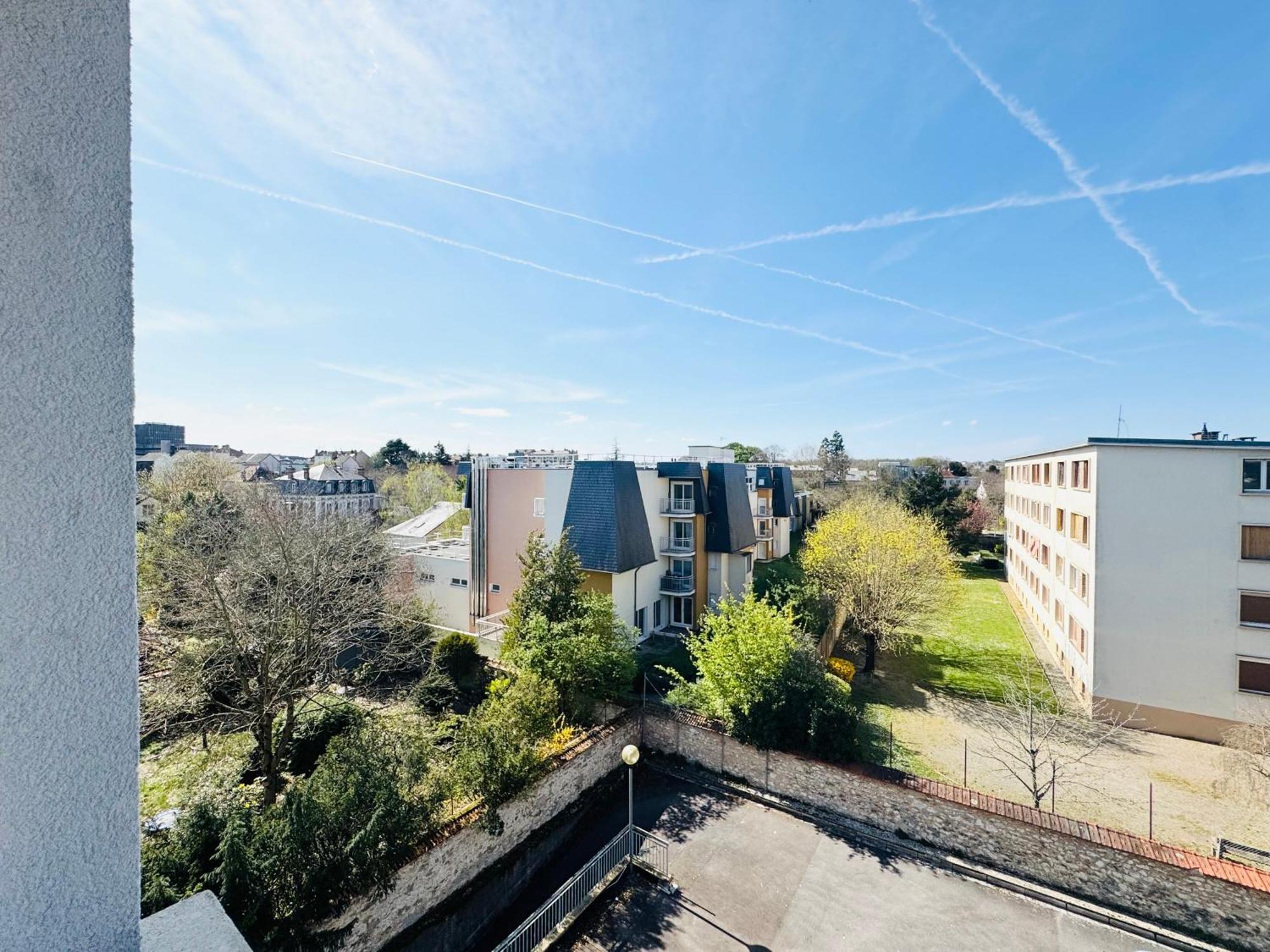 Studio A 300 Metres De La Gare Et 25 Minutes De Paris En Train Melun Ngoại thất bức ảnh