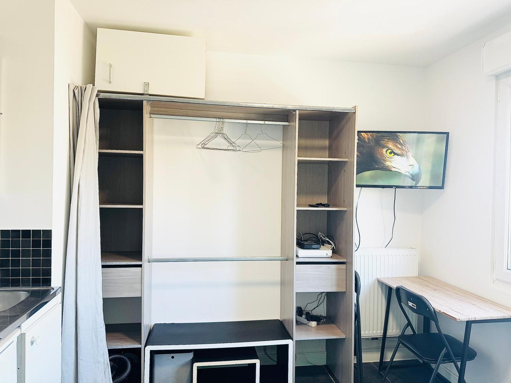 Studio A 300 Metres De La Gare Et 25 Minutes De Paris En Train Melun Ngoại thất bức ảnh